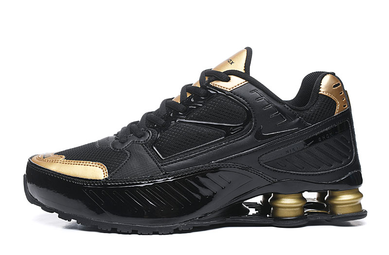 Stylish Nike Shox R4 Black Gold